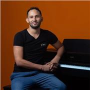 Renzo Garcés - Compositor