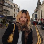 Patient and supportive English tutor helping non-native speakers build strong language skills