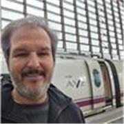 Soy profesional de marketing para empresas como Vodafone, sanitas y qdq desde hace 15 años. Doy el módulo de marketing en ESIC PDD