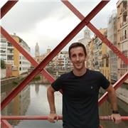 Soy un alumno graduado en física y actualmente estoy terminando mi segundo grado en ingeniería electrónica. Podría dar clases tanto de cualquier asignatura de ciencias tecnológicas como de euskera a estudiantes de la ESO o Bachiller