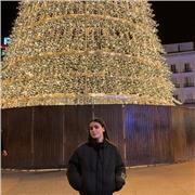 !. Soy Marina, una estudiante de ADEi con muchas ganas de poder ayudarte con la asignatura de inglés. Si necesitas ayuda, no dudes en contactarme