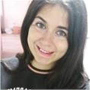 Me crié en Estados Unidos y hablo inglés como primer idioma y llevo enseñando a niños hace 3 años. Me encanta enseñar mientras jue