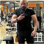 Personal Trainer Specialist in Forza, Ipertrofia e Allenamento al Femminile, con competenze in Nutrizione e Autodifesa 