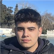 Doy clases particulares adaptas a cualquier alumno. Me defino como una persona joven con ganas de ayudar en el estudio de la lengua inglesa tan importante hoy en día mientras termino mis estudios de ingeniería informática.