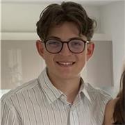 Etudiant en médecine,
Diplômé d'un Baccalauréat en mathématiques et physique-chimie, mention Très bien. 
Passionné de science