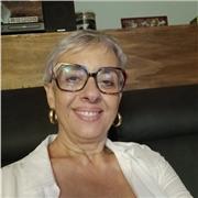 Disponibile per aiutarti nello svolgimento dei compiti in clima sereno e rilassato