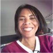 Eu sou dinâmica gosto de ensinar quem quer aprender, minhas aulas são leves, instigantes fazem o aluno se envolver, gostar de aprender o medo do português