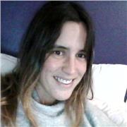 Profesora de gimnasia artística da clases a niños de todas las edades en español e ingles