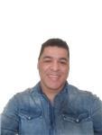 Professor brasileiro ensina português para estrangeiros do básico ao avançado