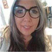 Maestro de inglés con certificaciones y amplia experiencia en atención a niños y adultos