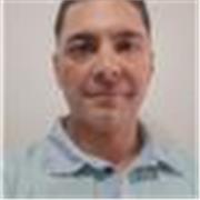Soy ingeniero químico, especializado en biocombustibles. También soy técnico electricista electrónico