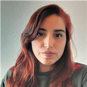 Hola, soy profesora de artes, puedo enseñar pintura, escultura, artes textiles u otras técnicas,para todas las edades