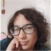 Insegno inglese, livello B2, a studenti dal primo anno di liceo al quarto, e studenti delle scuole medie. Sia lezioni di grammatica, che di conversazione e lettereratura