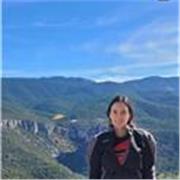 Titulada C1 de inglés da clases particulares a niños de colegio e instituto