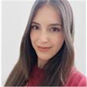 Maestra de Educación Primaria con mención en Pedagogía Terapéutica y máster de Educación, con experiencia como docente.