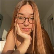 Estudiante de universidad que ofrece clases de inglés y castellano para niños en Tarragona