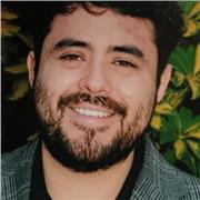 Profesor y Licenciado en Historia realiza clases de Historia desde sexto básico a cuarto medio