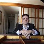 Profesor de piano con experiencia en niños y adultos