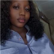 A supportive English Tutor Helping Students Build Confidence and Fluency.