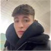 Profesor de fútbol de calidad para varias edades.