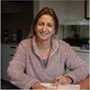 Profesora titulada en empresariales y turismo con  experiencia dentro del sector e impartiendo formación 