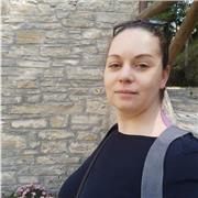 Insegnante di diritto, laureata in giurisprudenza con esperienza pluriennale presso studi legali