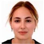 Candidata come aiuto compiti e lezioni private