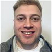 Profesional con nivel de español nativo