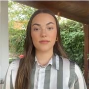 Profesor de Matemáticas aplicadas para la ESO o Bachillerato.
