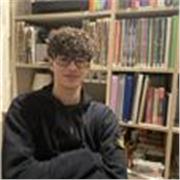 Ciao! Mi chiamo Augusto, sarò veramente entusiasta di aiutarti nel migliorare la tua conoscenza della lingua italiana!