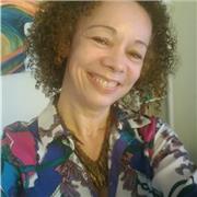 Professora Particular de Matemática com 8 anos de experiência em aulas particulares e cursinhos