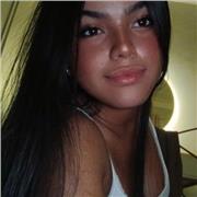 Professora particular de inglês com experiência presencial e online, com metodologias personalizada para crianças e adolescentes