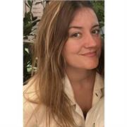 Profesora con más de 6 años de experiencia en la educación, entre ámbito formal y no formal, con niñ@s de todas las edades