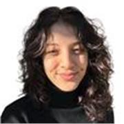 Studentessa universitaria diplomata con maturità scientifica offre ripetizioni e aiuto compiti per diverse materie scolastiche