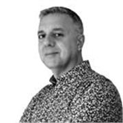 Diseñador Gráfico editorial y publicitario, gran experiencia en publicación de libros Amazon e impresión de gran formato.