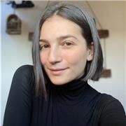 Diplomata in istituto tecnico, in corso Laura in antropologia religioni e civiltà orientali