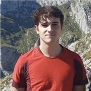 Estudiante de geografía y ordenación del territorio en Uniovi imparte clases para alumnos de primaria, ESO y bachillerato