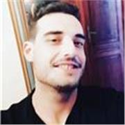 Insegnante di Latino e Greco impartisce lezioni private