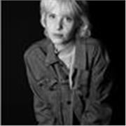 Contattatemi per qualsiasi tipo di aiuto. Sono una persona dinamica che sa relazionarsi in modo fluente con bambini di scuole elementari, medie e superiori. Pratico insegnamento online da anni e i miei alunni e genitori sono sempre rimasti soddisfatti del