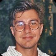 Jeune diplômé sur Paris voulant transmettre ses connaissances et sa bonne humeur !