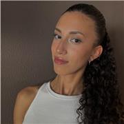 Responsable, creativa, comunicativa, paciente, adaptable, organizada, constante, resolutiva.