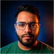 Profesor de diseño gráfico para emprendedores