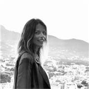 Sei alla ricerca di un docente competente che motivi il tuo approccio allo studio? Puoi fare affidamento su di me