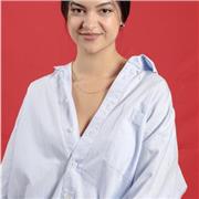 Soy graduada en Diseño de Moda, con amplia formación en Historia del Arte. Clases dirigidas a ESO, bachillerato, universidad…