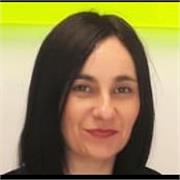 A alumnos que necesiten apoyo en materias relacionadas con Administración y dirección de empresas, economía y marketing.