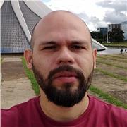 Professor de Design experiente com turma de graduação e jovens que buscam entrar no mercado de trabalho