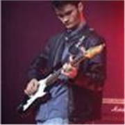 Iniciación a guitarra acústica o eléctrica para principiantes: Aprende con un método sencillo que te permitirá tocar tus canciones favoritas en pocas semanas
