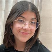Estudiante de 1o de Bachillerato humanístico con 9,77 de nota media. Me defino como una persona responsable que se esfuerza por hacer bien su trabajo