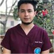 Profesor dinámico y divertido en área de ciencias