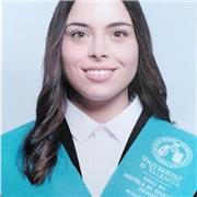 Profesora titulada en Educación Infantil especialista en Audición y Lenguaje y en Pedagogía Terapéutica.